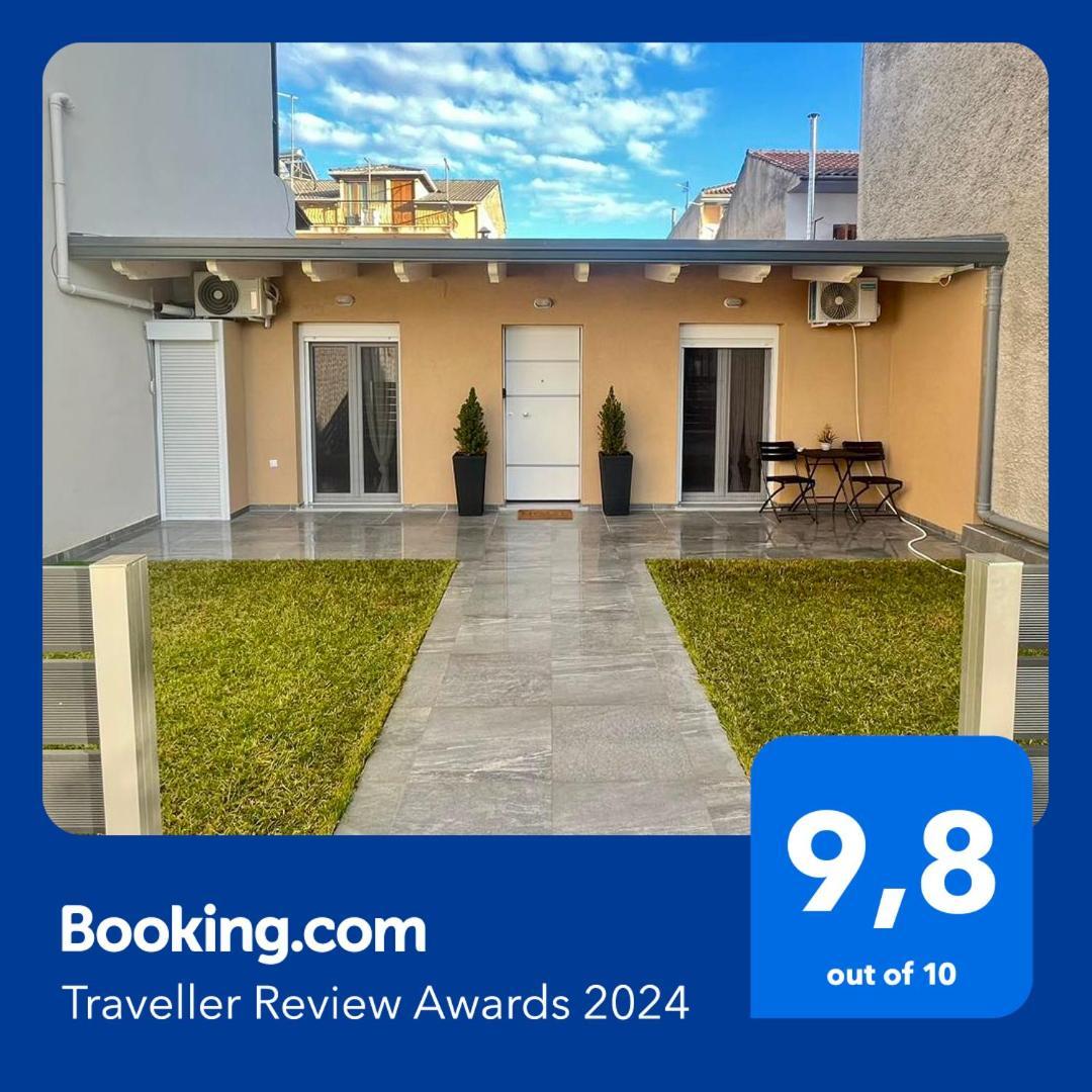Ria'S Gardenview Apartment Ioannina Bagian luar foto