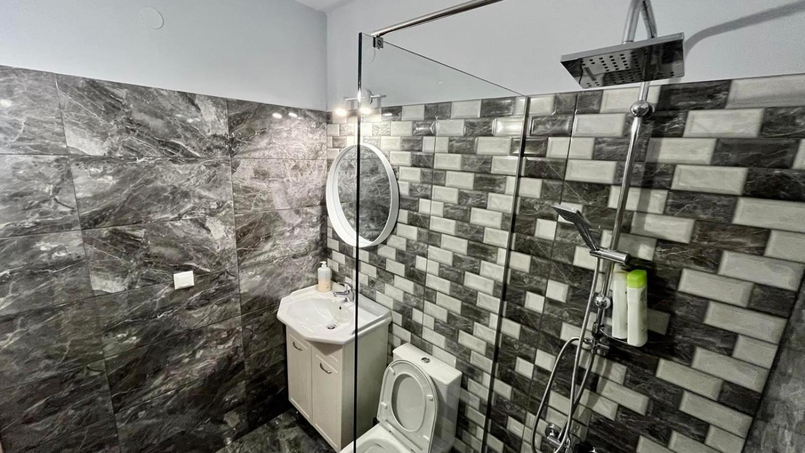 Ria'S Gardenview Apartment Ioannina Bagian luar foto