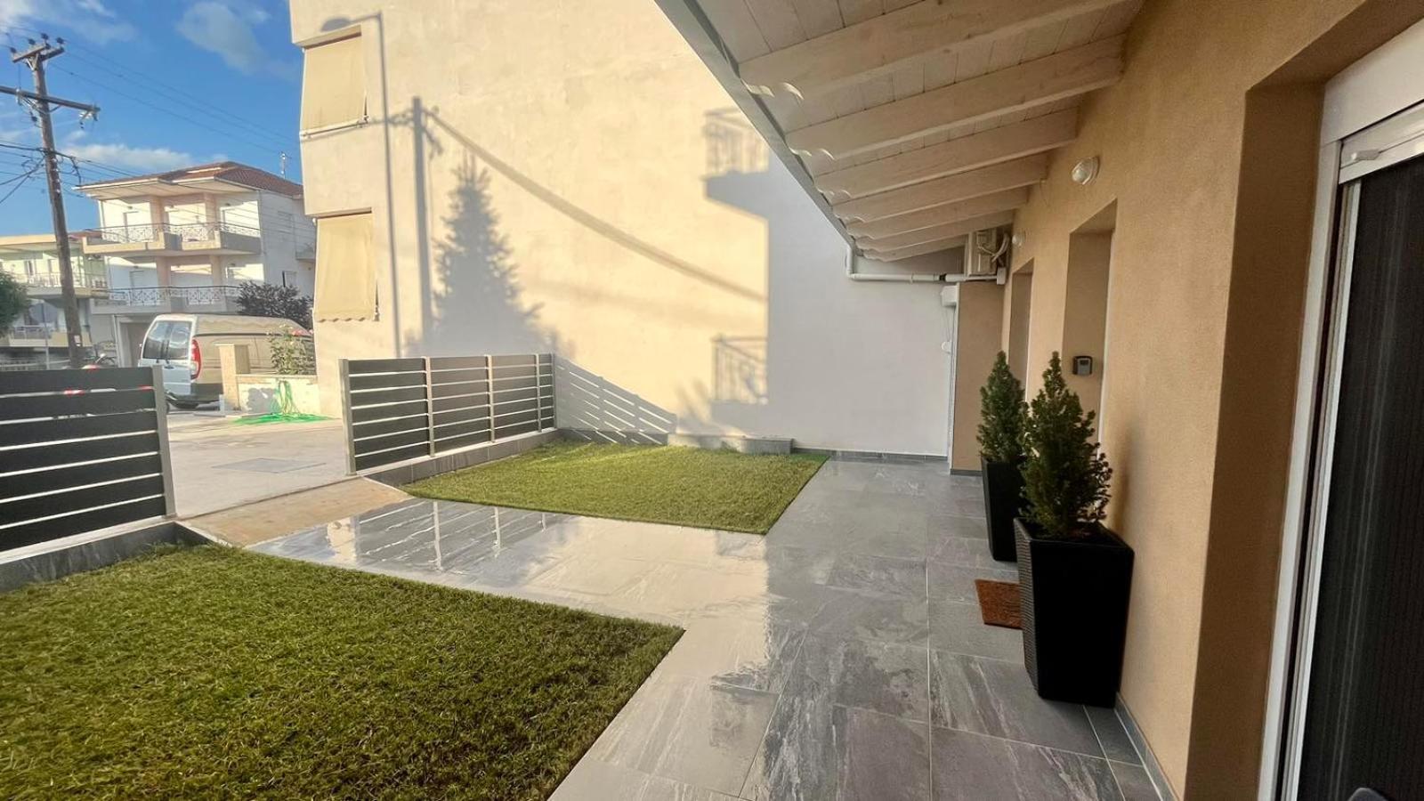Ria'S Gardenview Apartment Ioannina Bagian luar foto